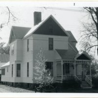 Pierce_E_30_image.jpg
