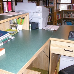 New Desk at Algansee