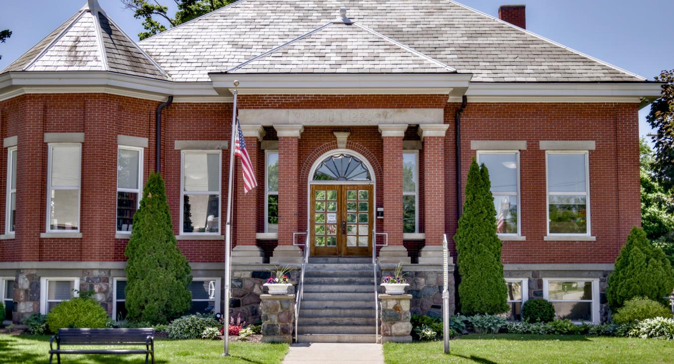 Quincy Branch Exterior